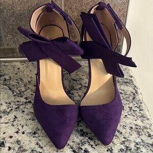 Chic Purple Women's Heels with Bow Detail